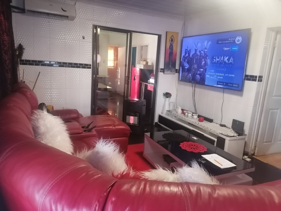 3 Bedroom Property for Sale in Grasslands Free State